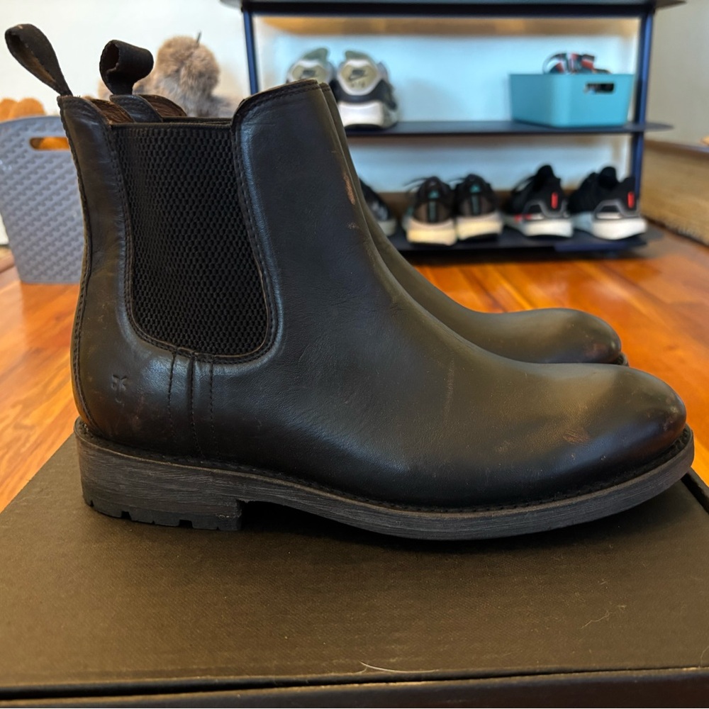Frye Bowery Chelsea Boots Men’s 8 - New in Box